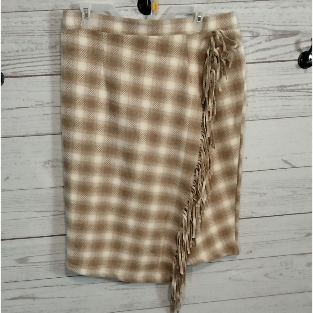 Time & Tru woman's skirt
